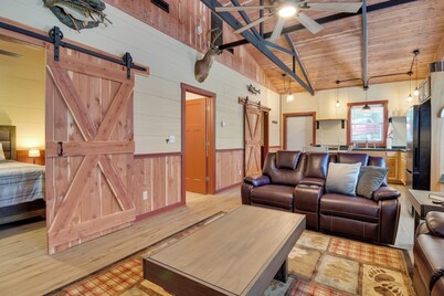 Lakefront Bull Shoals Cabin Rental: Pets Welcome!