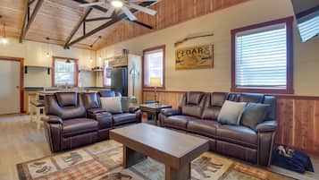 House (2 Bedrooms) | Front of property