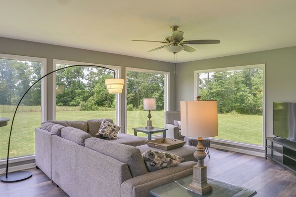 House (4 Bedrooms) | Interior