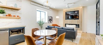 The Lofts on 89 Condo - 5 Miles to Salt River!