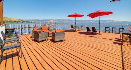 Lovely Lakeport Retreat w/ Smart TV: Walk to Pier!