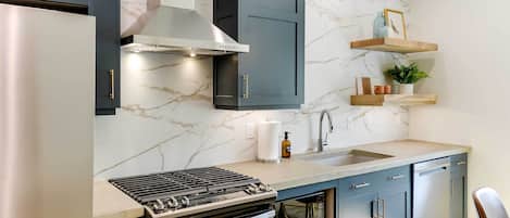 Apartment (1 Bedroom) | Interior
