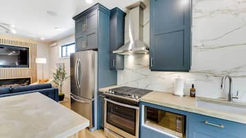 Apartment (1 Bedroom) | Interior