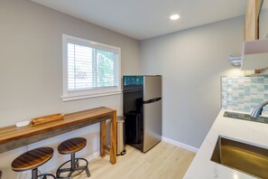 Apartment (0 Bedroom) | Interior - Pet-friendly Lakeport Studio: 2 Mi to Wineries! (Lakeport)