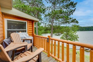 Terrace/patio - Pet-friendly Waterfront Minong Cabin With Fire Pit (Minong)