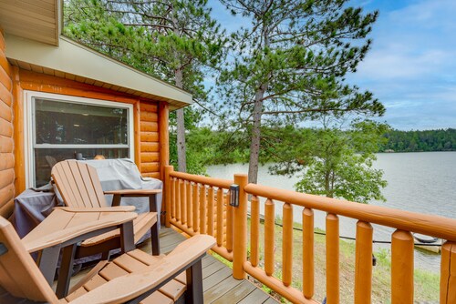 Pet-friendly Waterfront Minong Cabin With Fire Pit