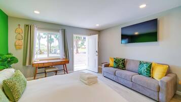 Apartment (0 Bedroom) | Interior