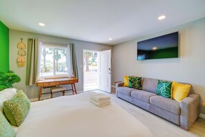 Apartment (0 Bedroom) | Interior - Lakeport Studio Near Boat Launch: Pier Access! (Lakeport)