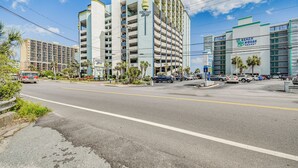 Interior - Oceanfront Resort Condo w/ Views in Myrtle Beach! (Myrtle Beach)
