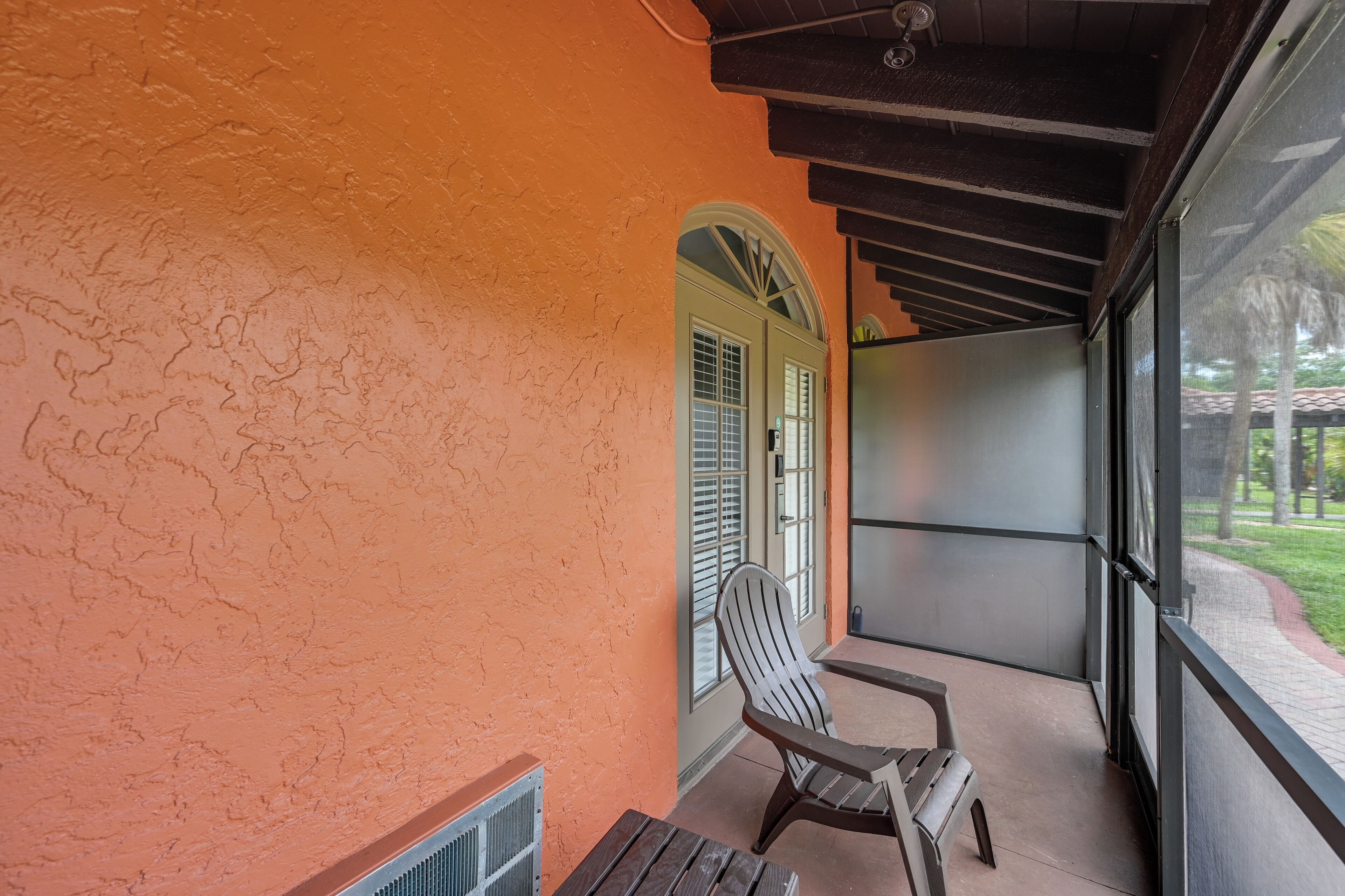 Apartment (0 Bedroom) | Interior