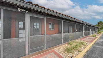 Apartment (0 Bedroom) | Interior