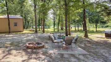 Cottage (2 Bedrooms) | Interior