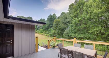 Serene Bryant Retreat w/ Private Hot Tub!