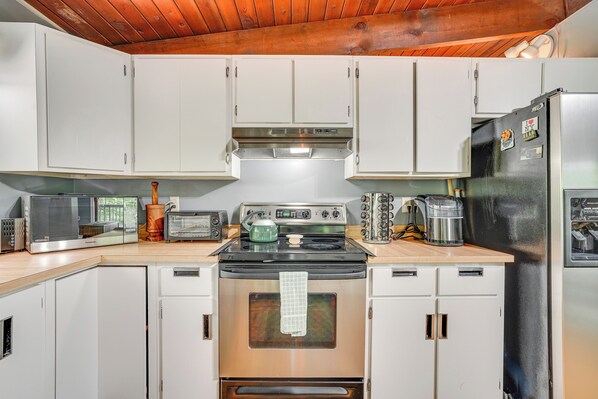 House (3 Bedrooms) | Interior