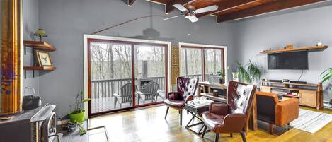 House (3 Bedrooms) | Front of property