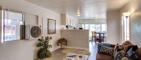 House (1 Bedroom) | Interior