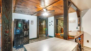 Hus (2 Bedrooms) | Innvendig