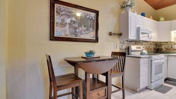 Apartment (1 Bedroom) | Bahagian dalam