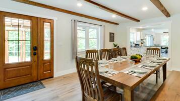 Rumah (5 Bedrooms) | Interior