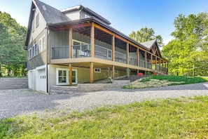 Interior - Pickleball Court & Fire Pit: Milton Cabin! (Milton)