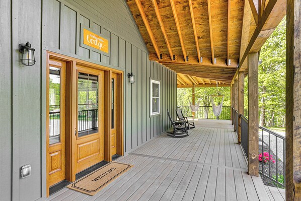 House (5 Bedrooms) | Interior - Pickleball Court & Fire Pit: Milton Cabin! (Milton)