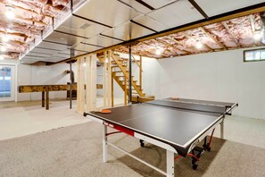 House (5 Bedrooms) | Interior - Pickleball Court & Fire Pit: Milton Cabin! (Milton)