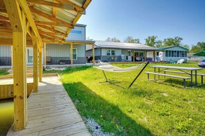 Interior - Waterfront Buckeye Lake Vacation Rental w/ Hot Tub (Thornville)