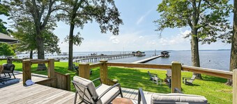 Pamlico River Vacation Rental w/ Deck & Fire Pit