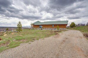 House (3 Bedrooms) | Interior - Norwood Home on 36 Acres: Hunting, Fishing & More! (Norwood)