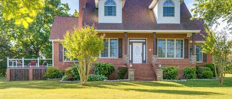 House (4 Bedrooms) | Front of property