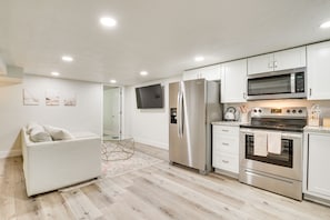 Microwave, oven, stovetop, dishwasher