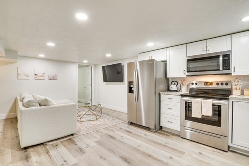 Delightful Home ~ 14 Mi to Downtown Salt Lake City