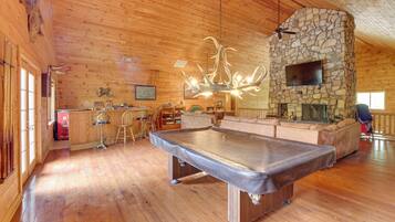 House (1 Bedroom) | Interior