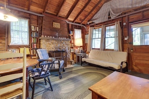 Cottage (2 Bedrooms) | Intérieur