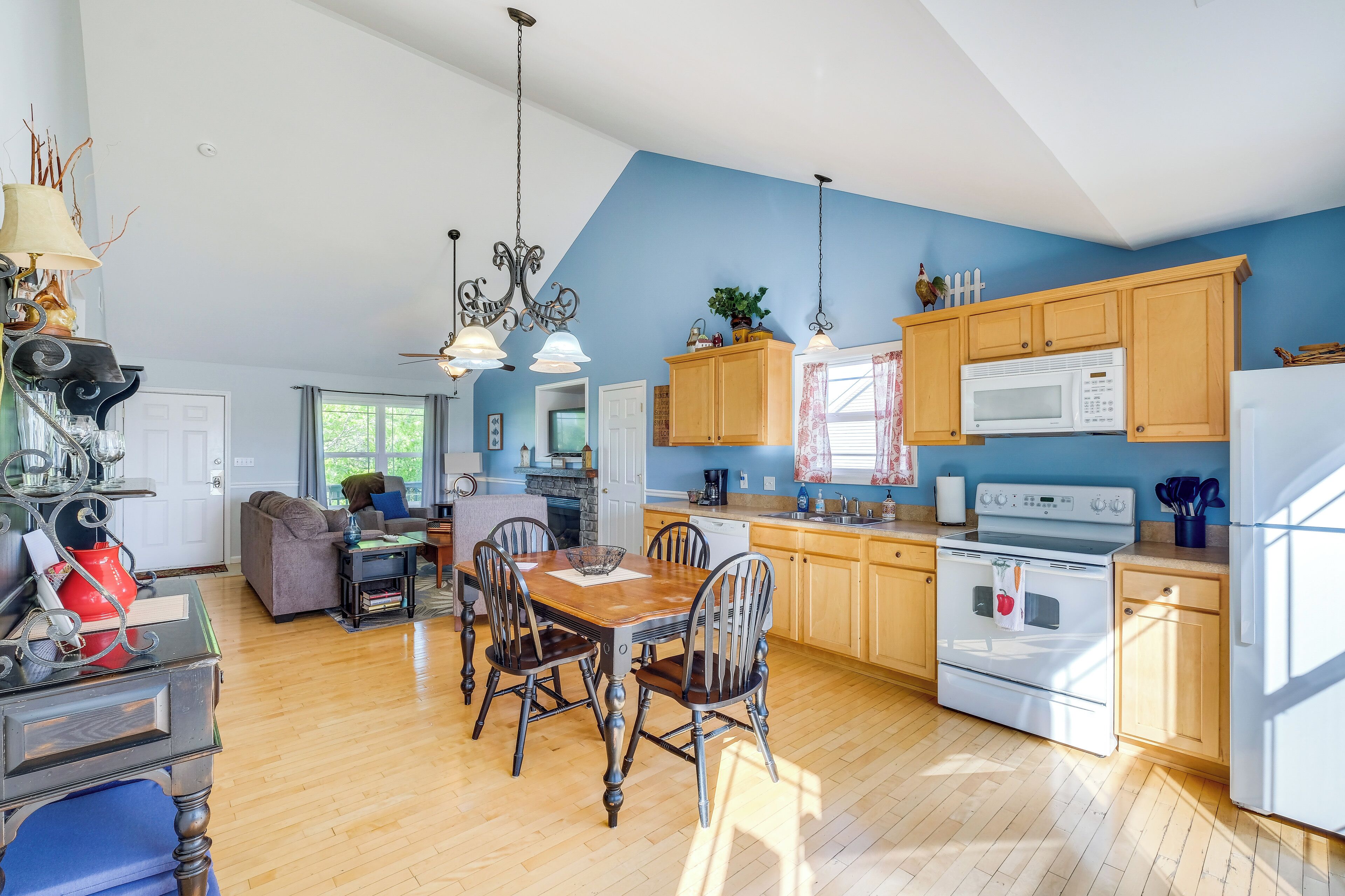 Cottage (2 Bedrooms) | Interior