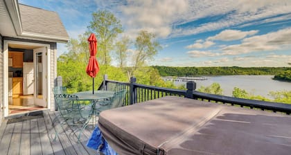Cozy Cottage in Taylorsville: Hot Tub & Lake Views
