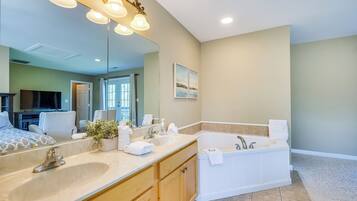 Cottage (3 Bedrooms) | Interior