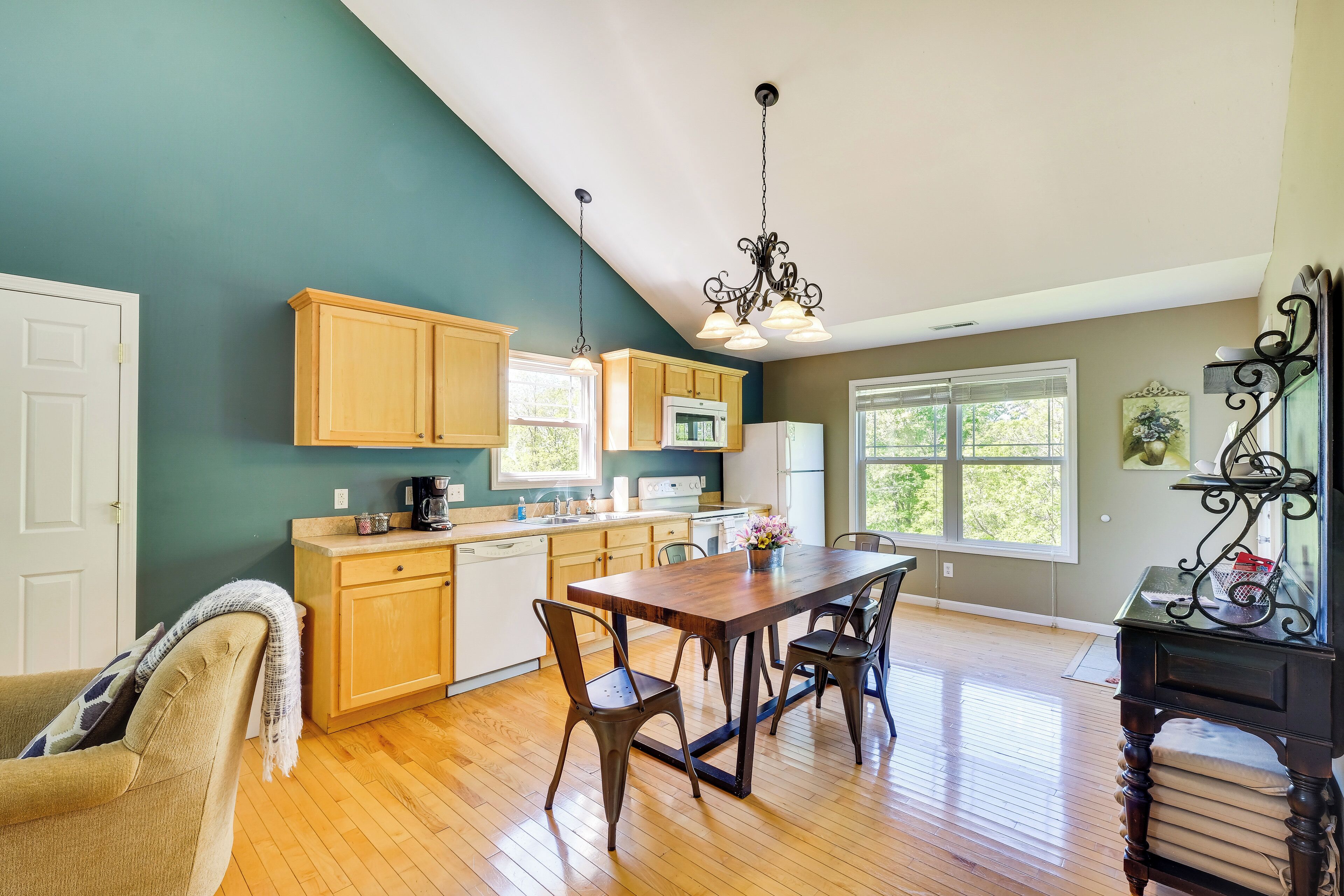 Cottage (3 Bedrooms) | Interior