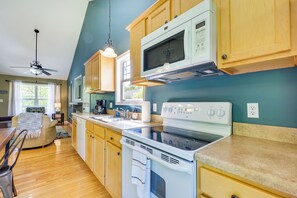 Interior - Cozy Resort-style Escape on Taylorsville Lake! (Taylorsville)