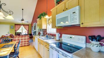 Cottage (2 Bedrooms) | Interior