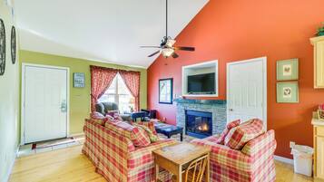 Cottage (2 Bedrooms) | Interior