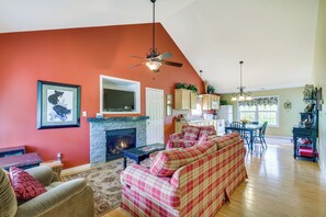Cottage (2 Bedrooms) | Interior