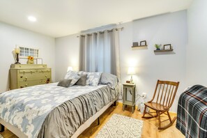 Interior - Cozy New York Abode - Porch, Near Fishing & Hiking (Jordan)