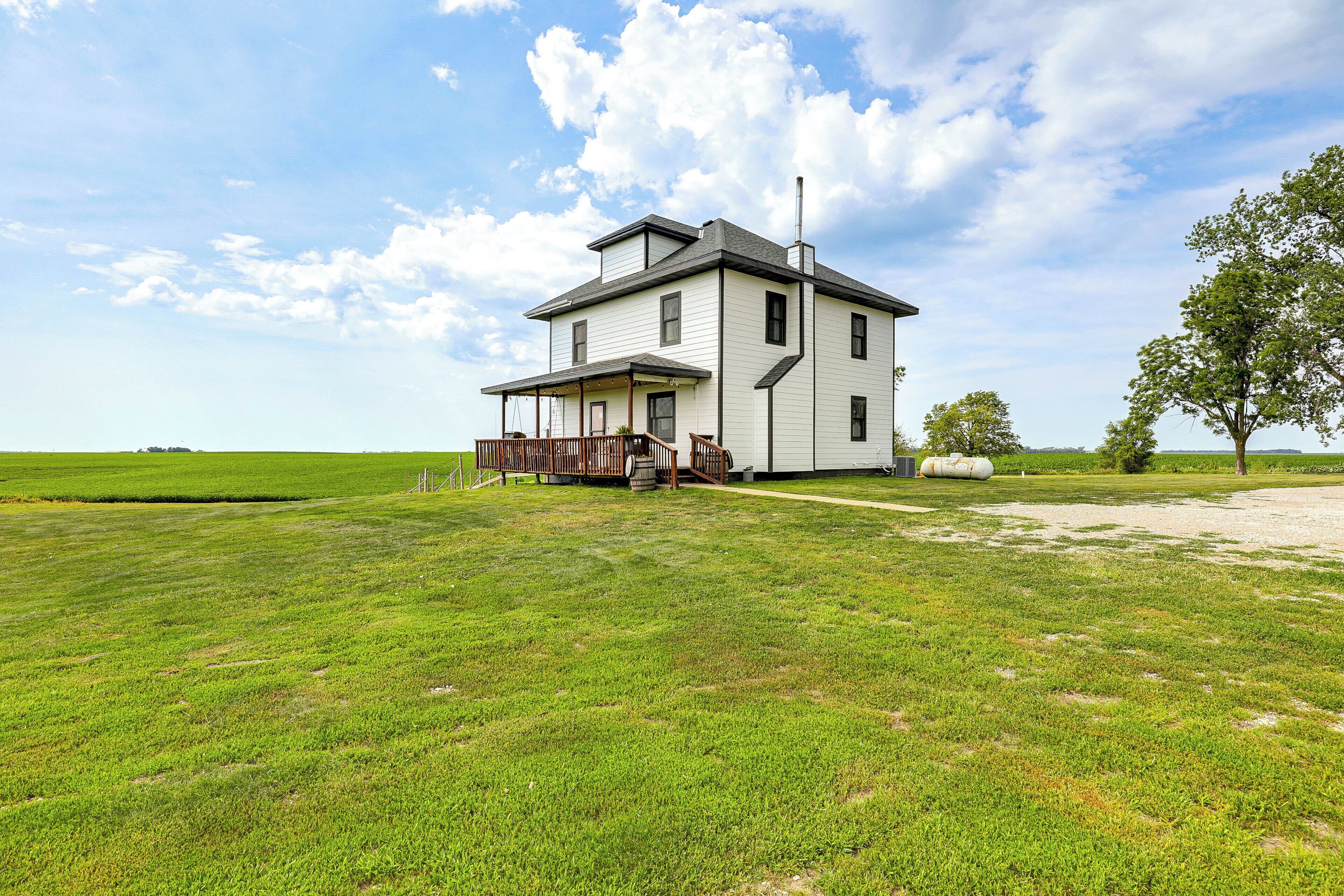 House (5 Bedrooms) | Interior