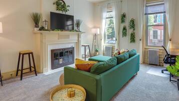 Apartment (2 Bedrooms) | Front of property
