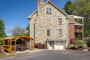 Apartment (1 Bedroom) | Interior - Quakertown Vacation Rental: Close to Hiking Trails (Quakertown)
