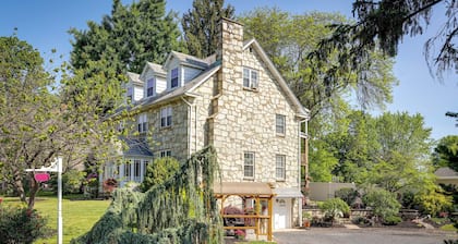 Quakertown Vacation Rental: Close to Hiking Trails