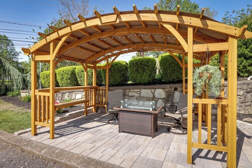 Quakertown Vacation Rental: Close to Hiking Trails