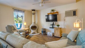 Unclassified image, 5 of 29, button - Washington Vacation Rental w/ Lake Access & Grill! (Washington)