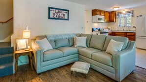 Unclassified image, 3 of 29, button - Washington Vacation Rental w/ Lake Access & Grill! (Washington)